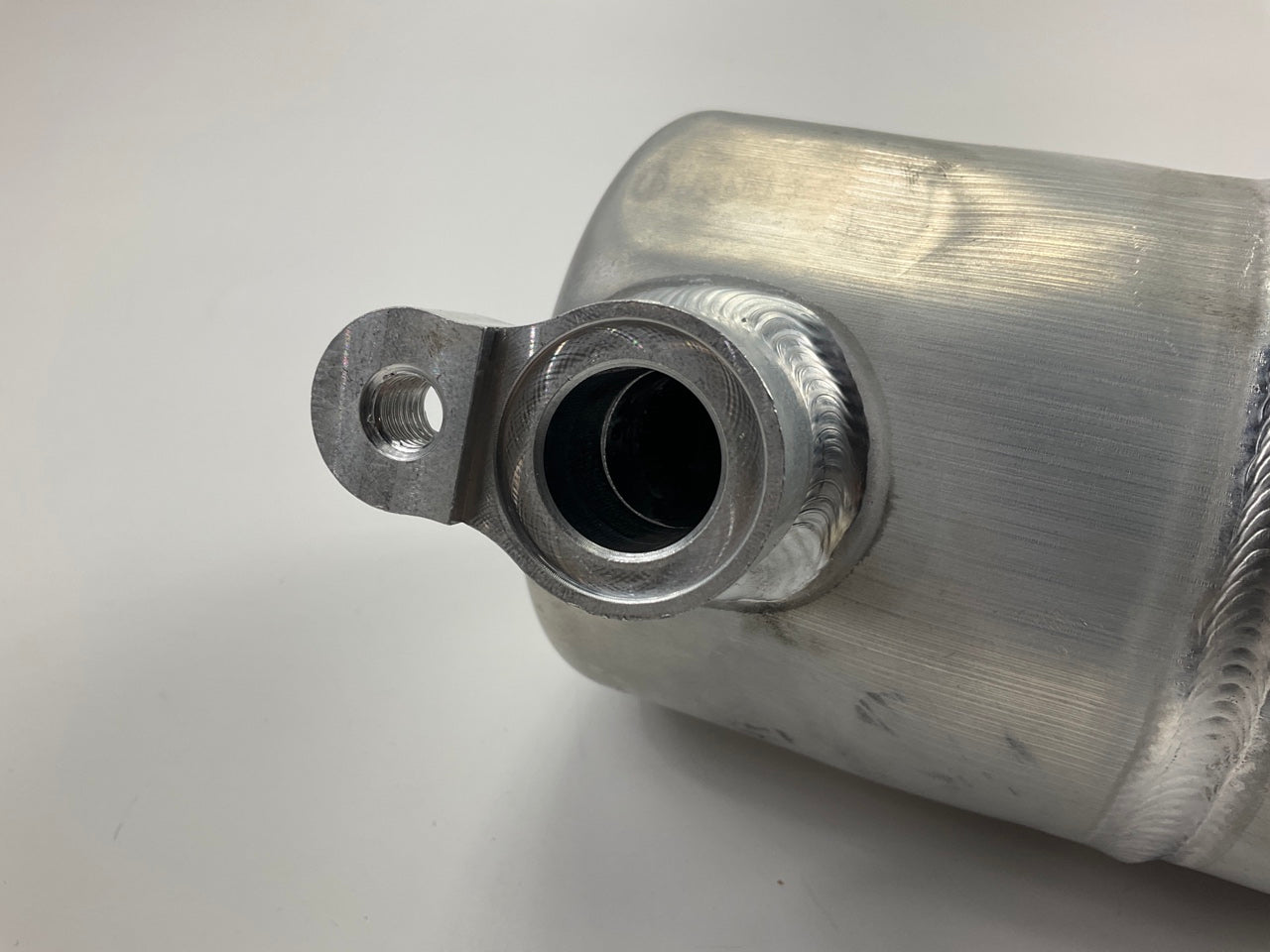 NEW - OUT OF BOX T83225 A/C Accumulator