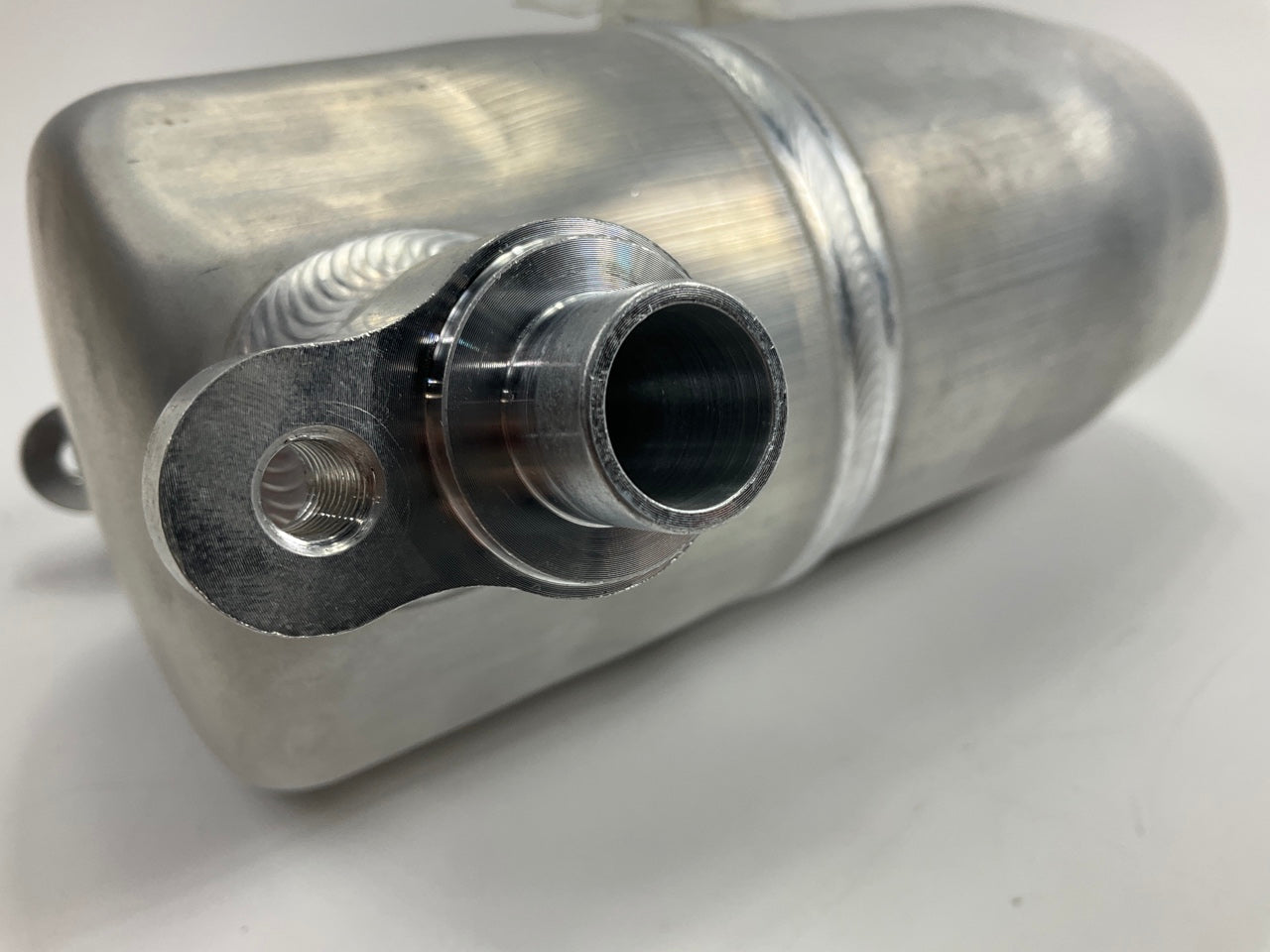 NEW - OUT OF BOX T83225 A/C Accumulator