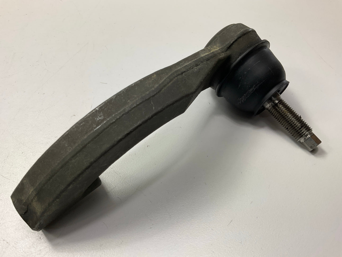 NEW - UNBOXED TO82003 Front Left Outer Steering Tie Rod End