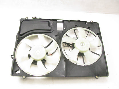 NEW - OUT OF BOX TQ3115134 Radiator Dual Cooling Fan W/ Reservoir 2004-05 Sienna