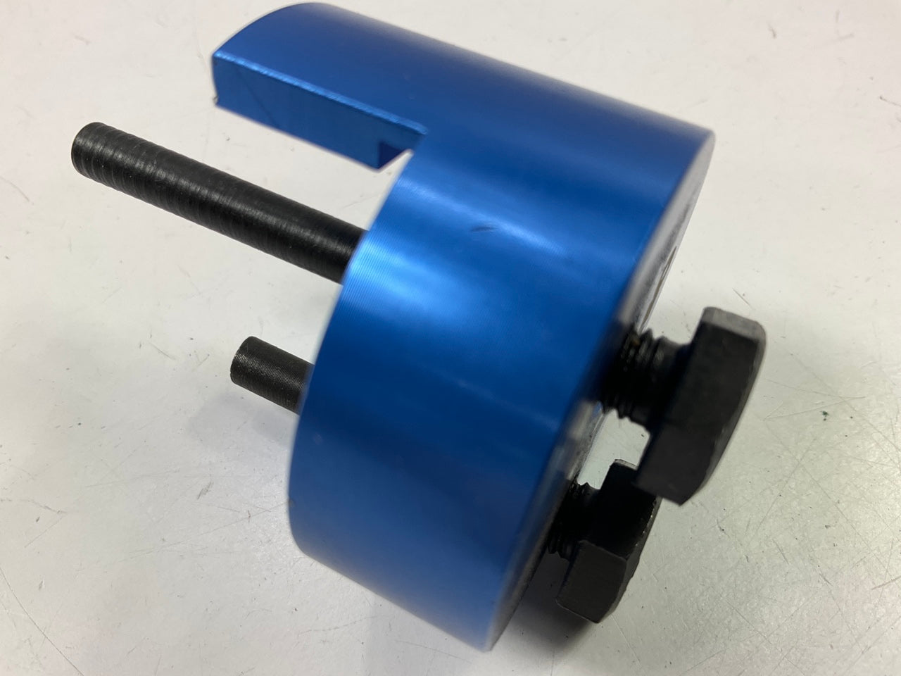 NEW - OUT OF BOX TR24363 Europe Euro Stretch Belt Tool 24363