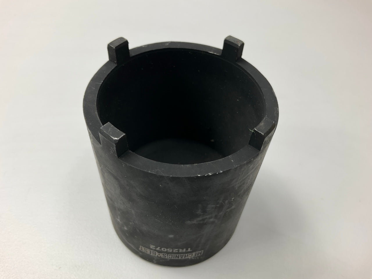 NEW UNBOXED Mechanics Best TR25072 4WD Lug Nut Spindle Socket - Dana 44 Axle