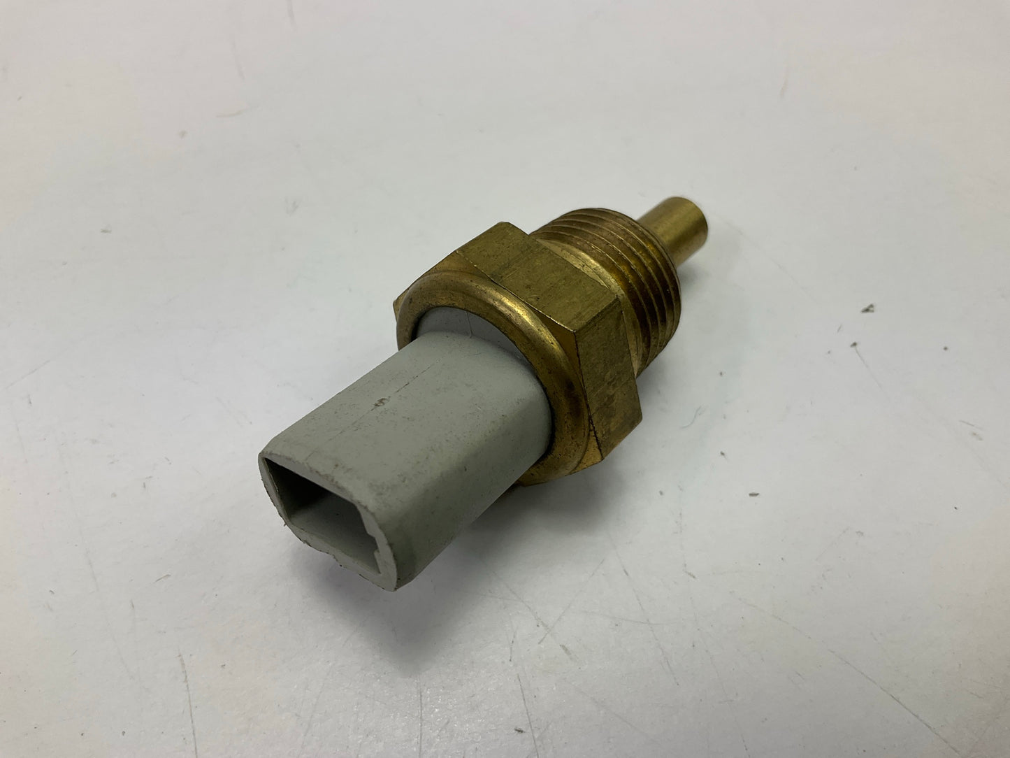 NEW - OUT OF BOX TS-158 Engine Cooling Fan Switch