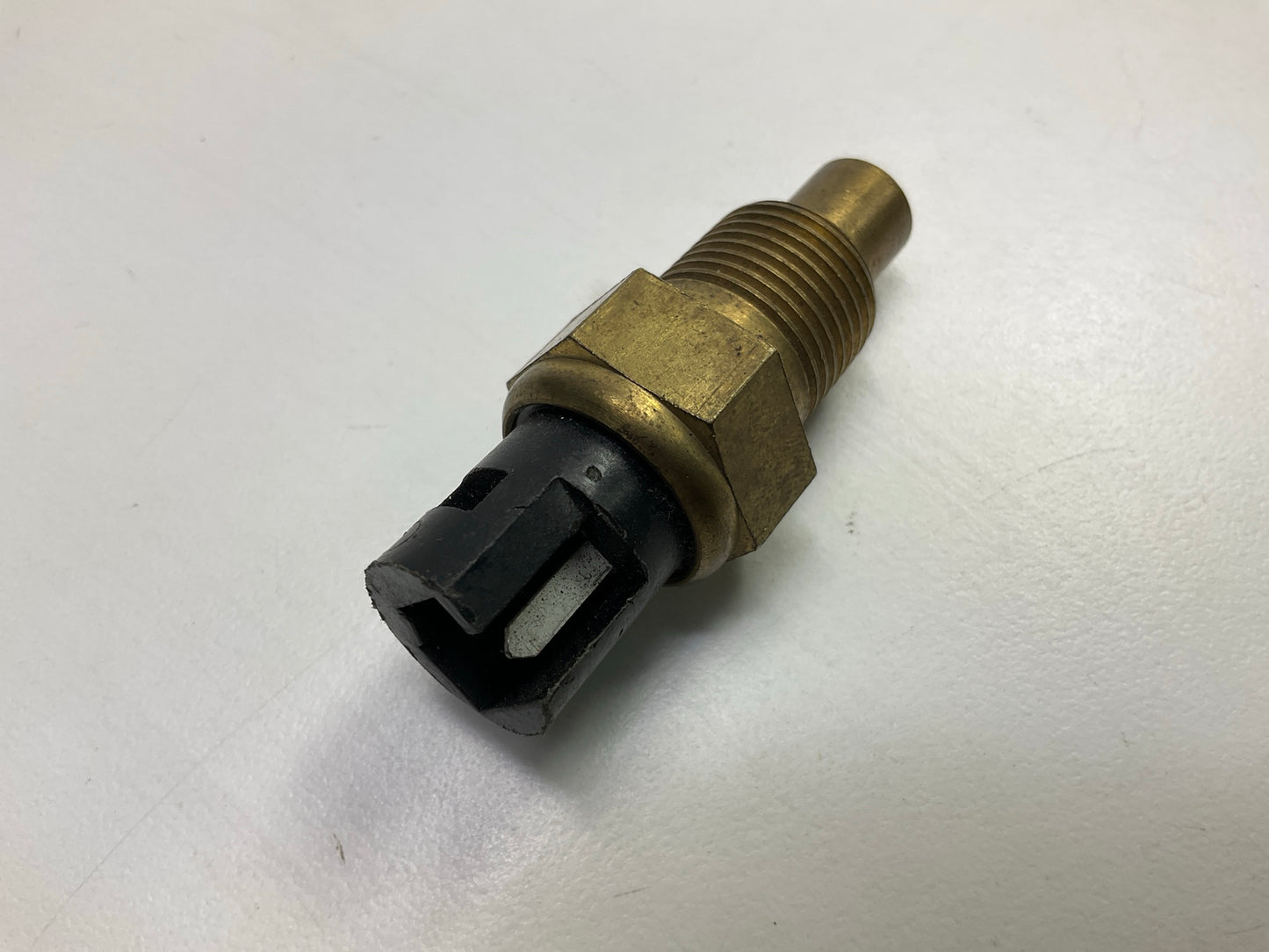 NEW - OUT OF BOX TS-175 Engine Coolant Temperature Sensor
