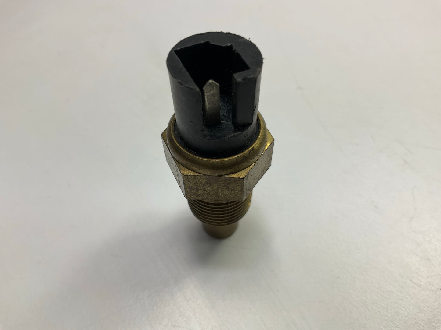 NEW - OUT OF BOX TS-175 Engine Coolant Temperature Sensor