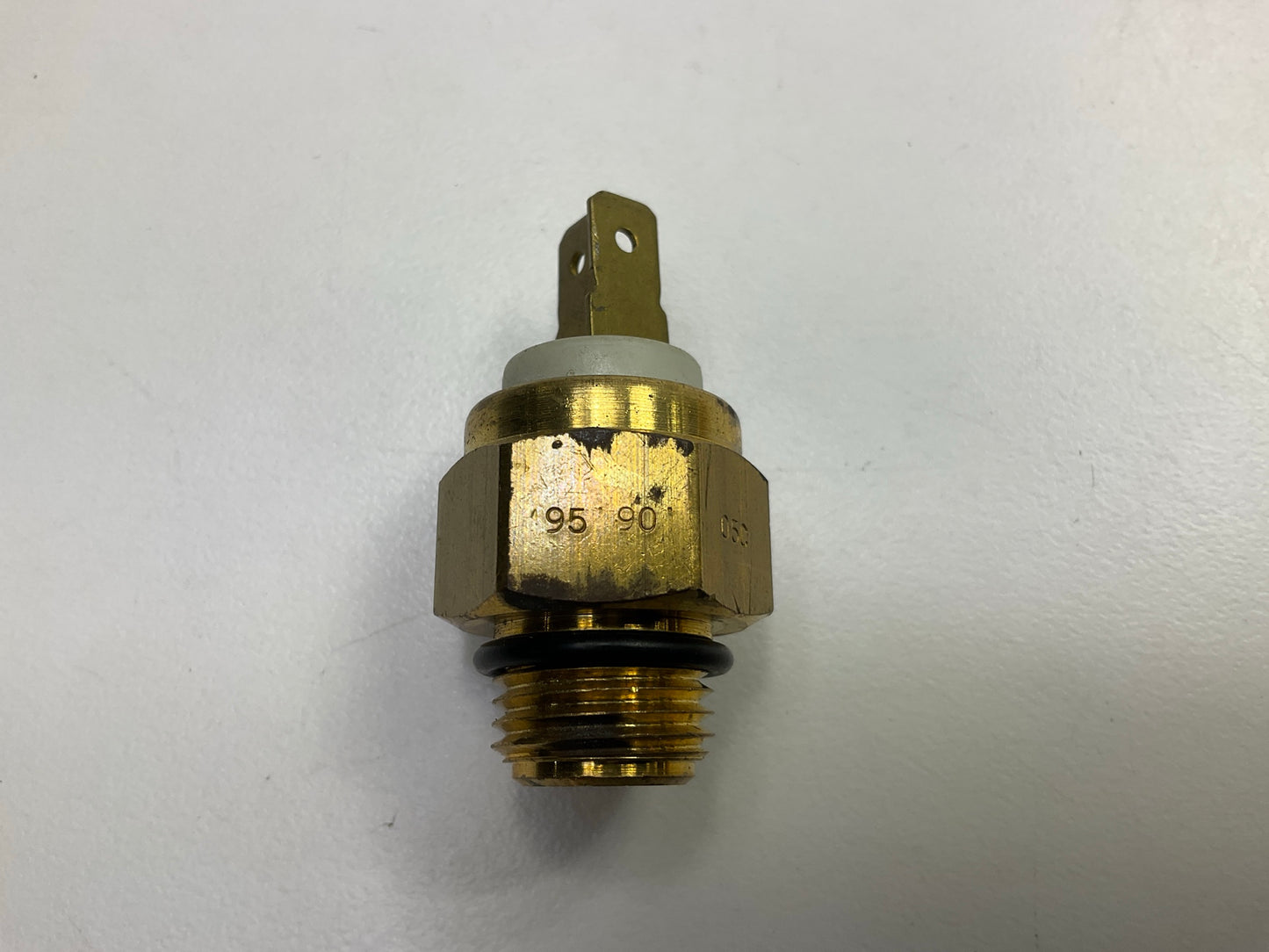 NEW - OUT OF BOX TS-185 Engine Cooling Fan Switch For 85-88 Subaru XT