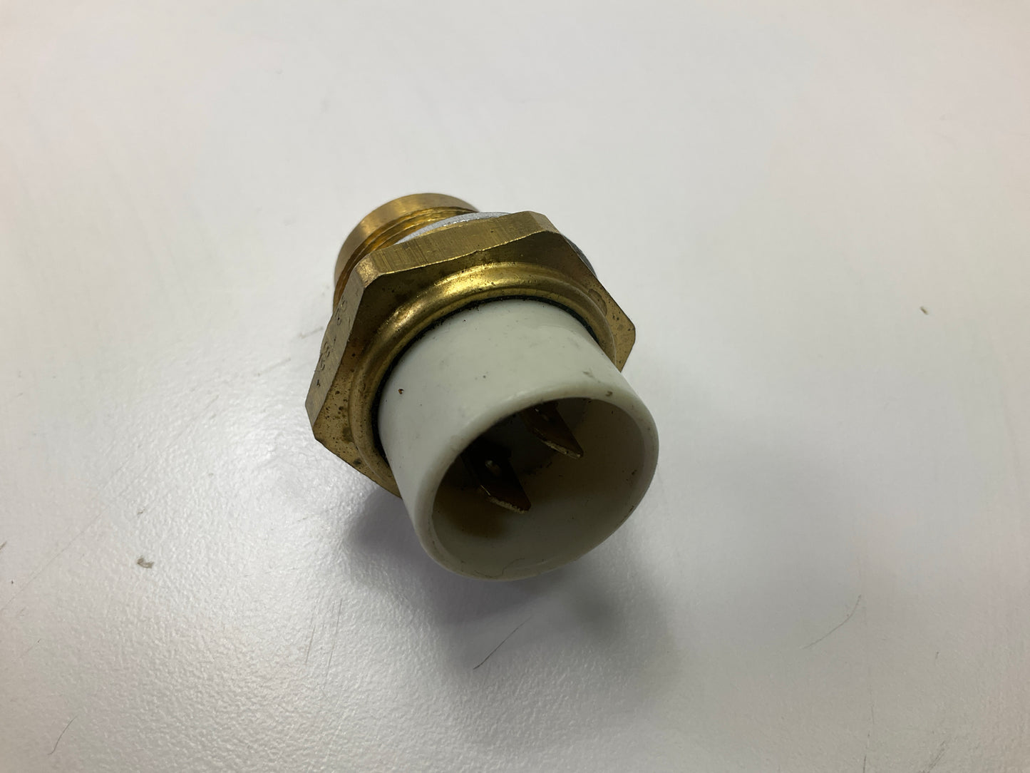 NEW - OUT OF BOX TS164 Engine Cooling Fan Switch
