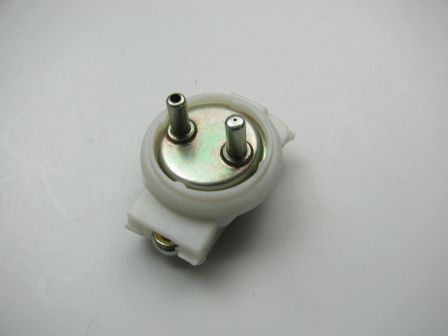 NEW - OUT OF BOX TS8 Air Cleaner Temperature Sensor EC407
