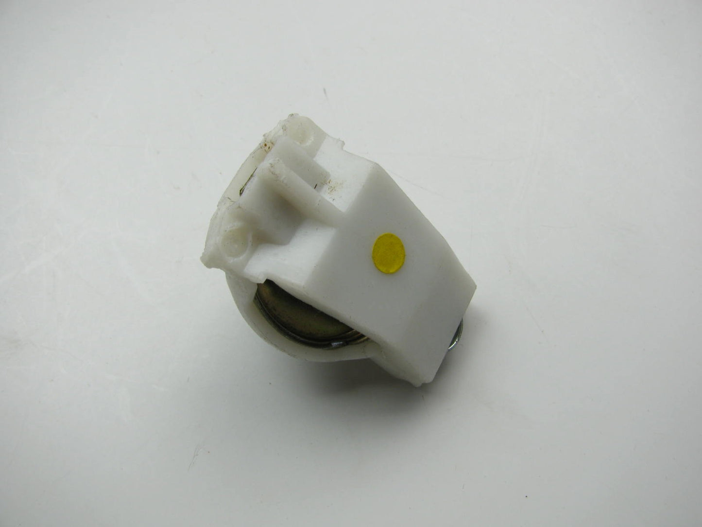 NEW - OUT OF BOX TS8 Air Cleaner Temperature Sensor EC407
