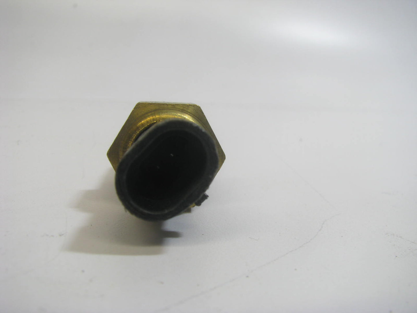 NEW - UNBOXED STANDARD TX13 Engine Coolant Temperature Sensor