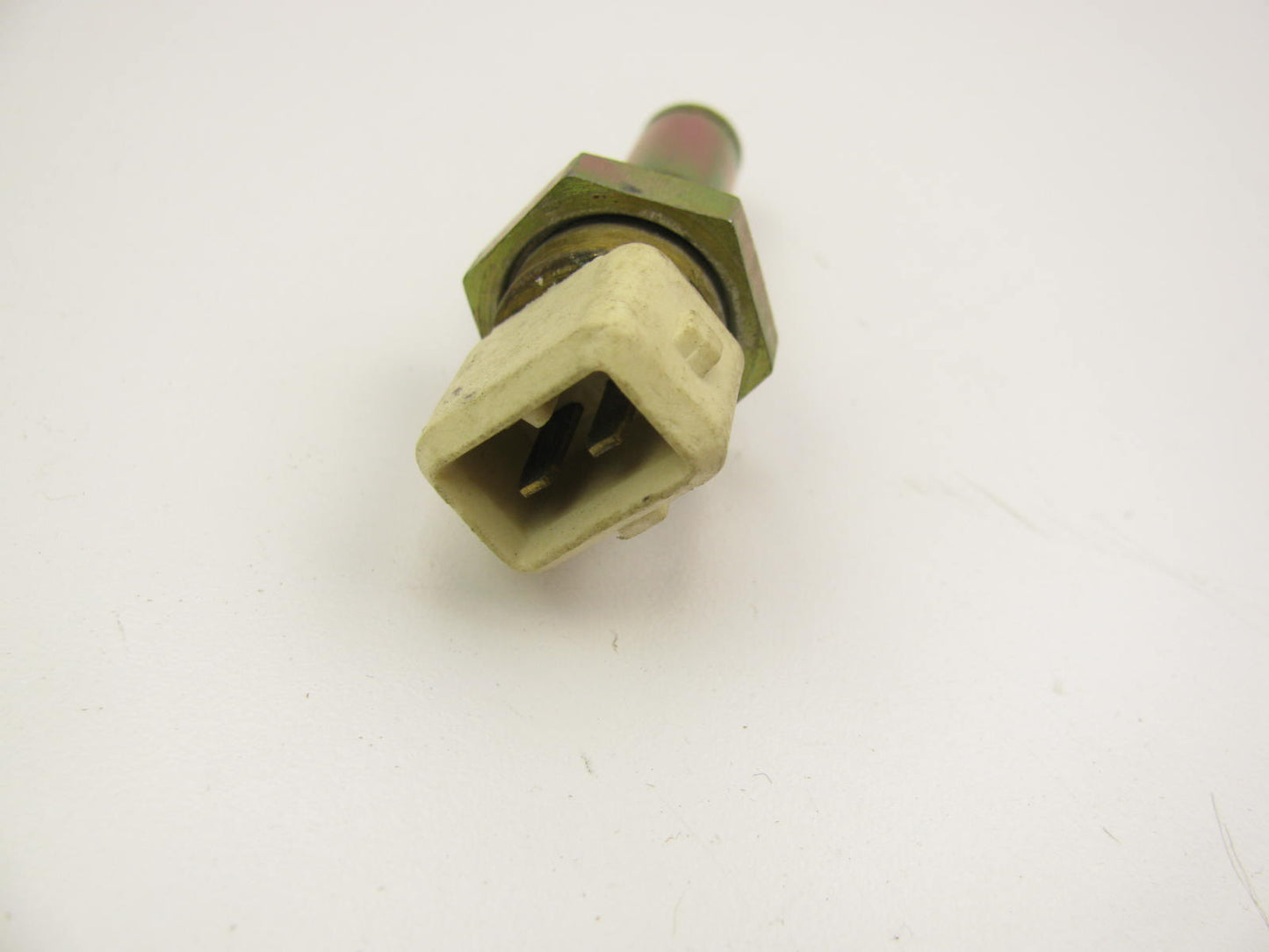 NEW - OUT OF BOX TX55 Engine Coolant Temperature Sensor Sender Switch Left