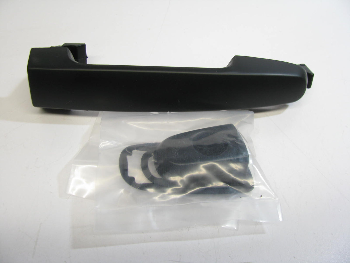 NEW - OUT OF BOX TY-DH055B-01L Front Left Door Handle Grip 03-08 Toyota Corolla