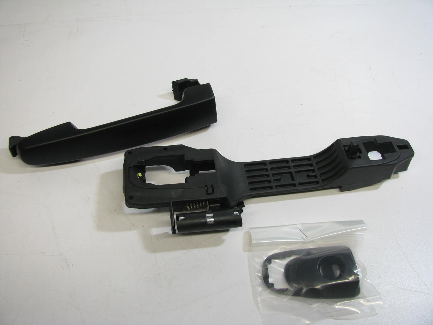 NEW - OUT OF BOX TY-DH055BL Front Left Door Handle 2003-2008 Toyota Corolla