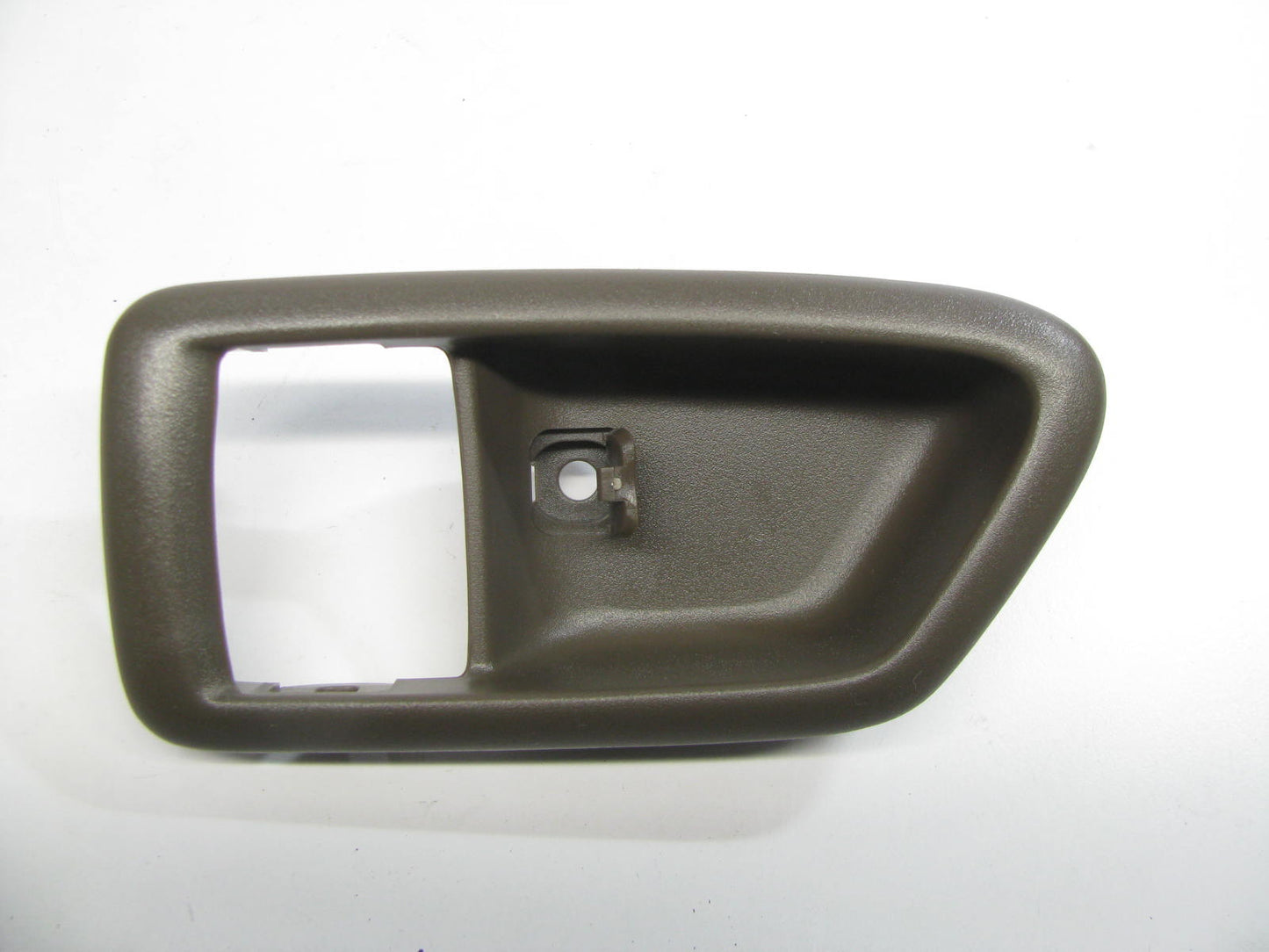 NEW - OUT OF BOX TY-IH049DL Front / Rear Left Door Handle Trim Cup 1997-01 Camry