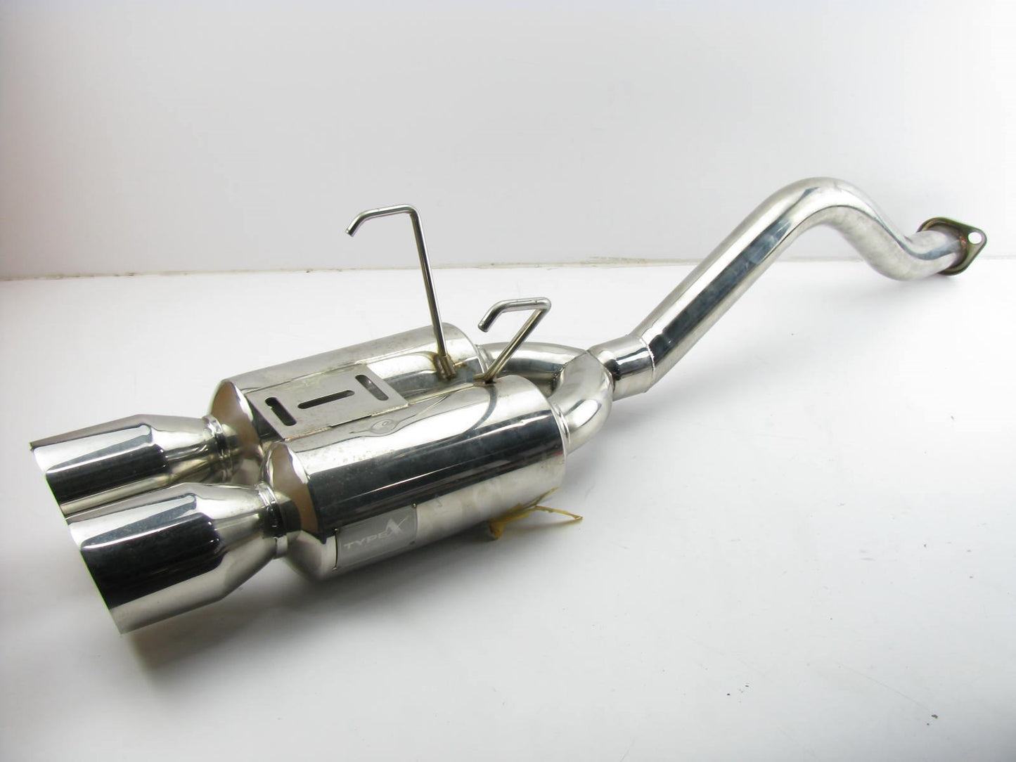 NEW - OUT OF BOX 2.5'' Mandrel Bent Exhaust System W/ Dual Outlet Muffler
