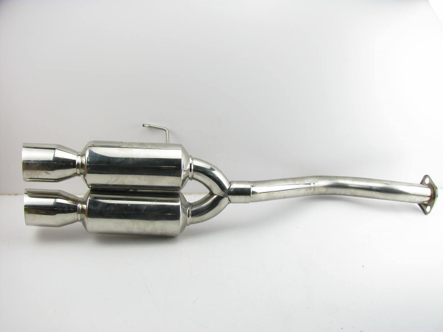 NEW - OUT OF BOX 2.5'' Mandrel Bent Exhaust System W/ Dual Outlet Muffler