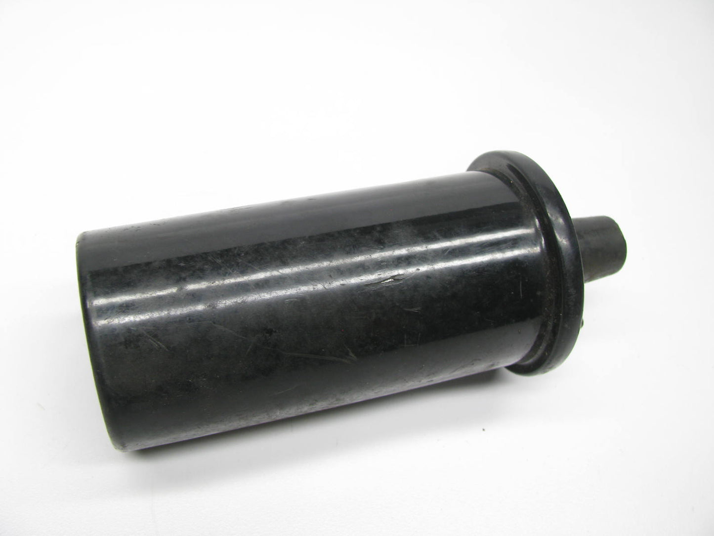 NEW - OUT OF BOX - STANDARD UC-16 Ignition Coil 12V