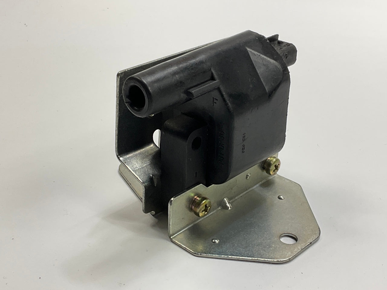 NEW - OUT OF BOX UF-144 Ignition Coil