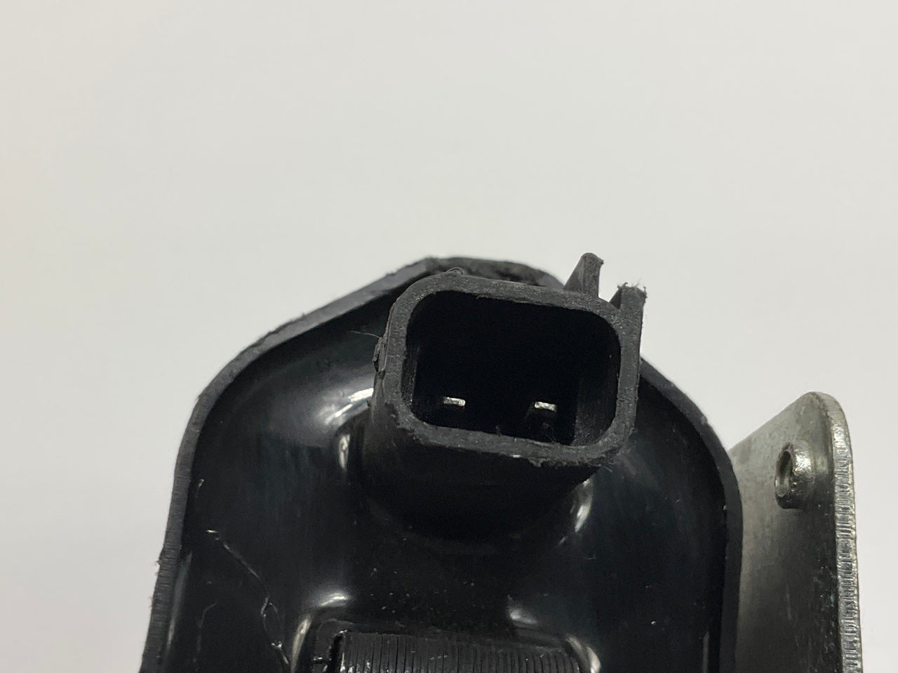 NEW - OUT OF BOX UF-144 Ignition Coil