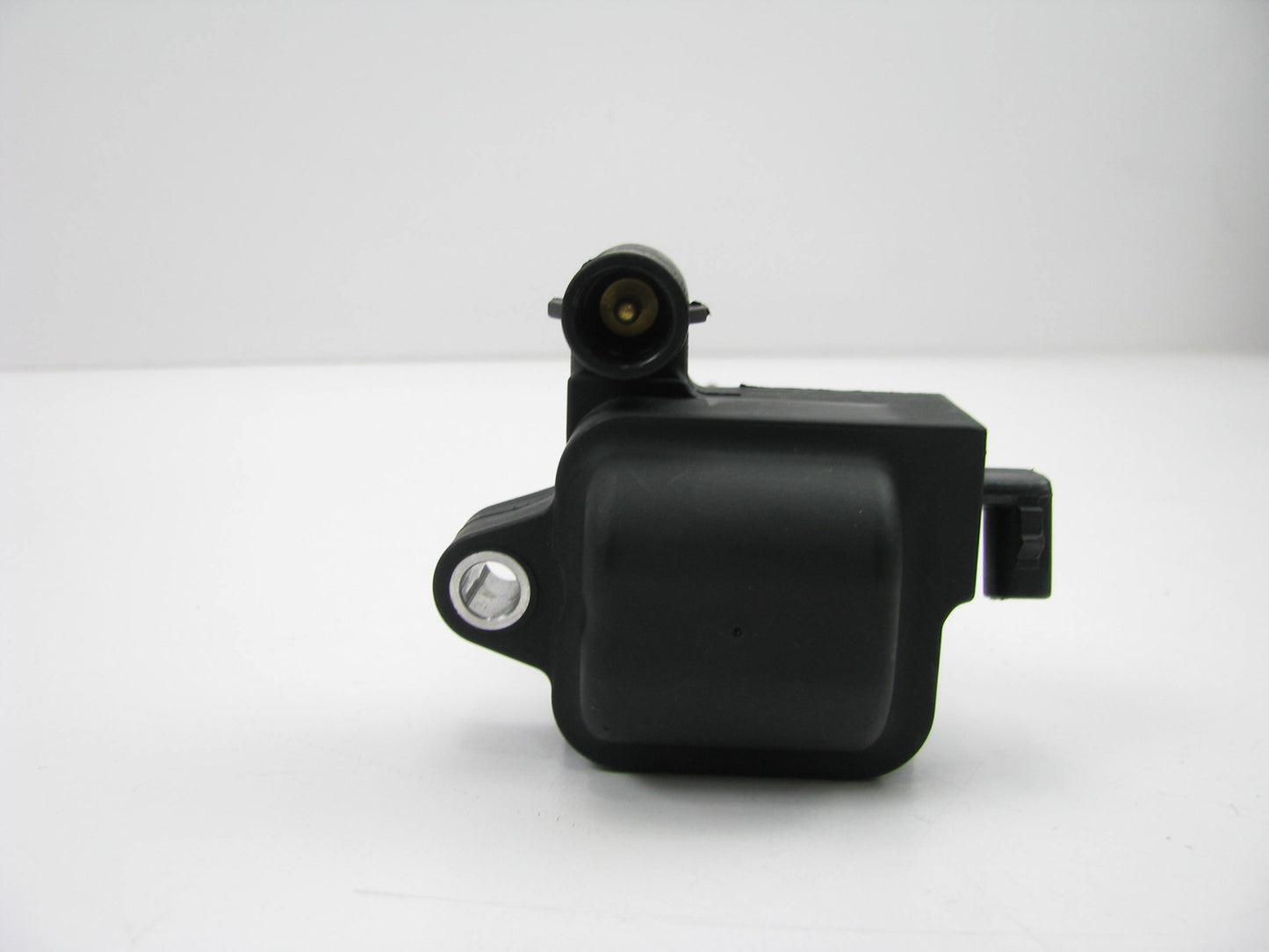 (3) NEW - OUT OF BOX UF-155 Ignition Coil For 1996-2003 Toyota Lexus 3.0L-V6
