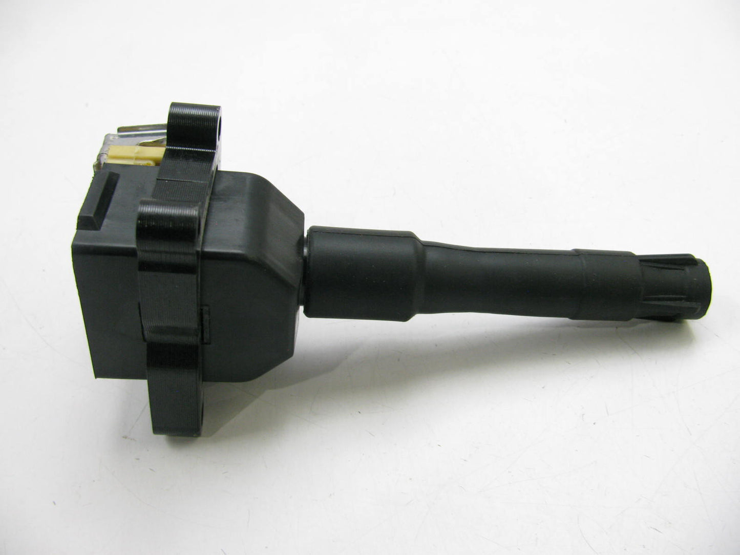 NEW - OUT OF BOX UF-226 Ignition Coil