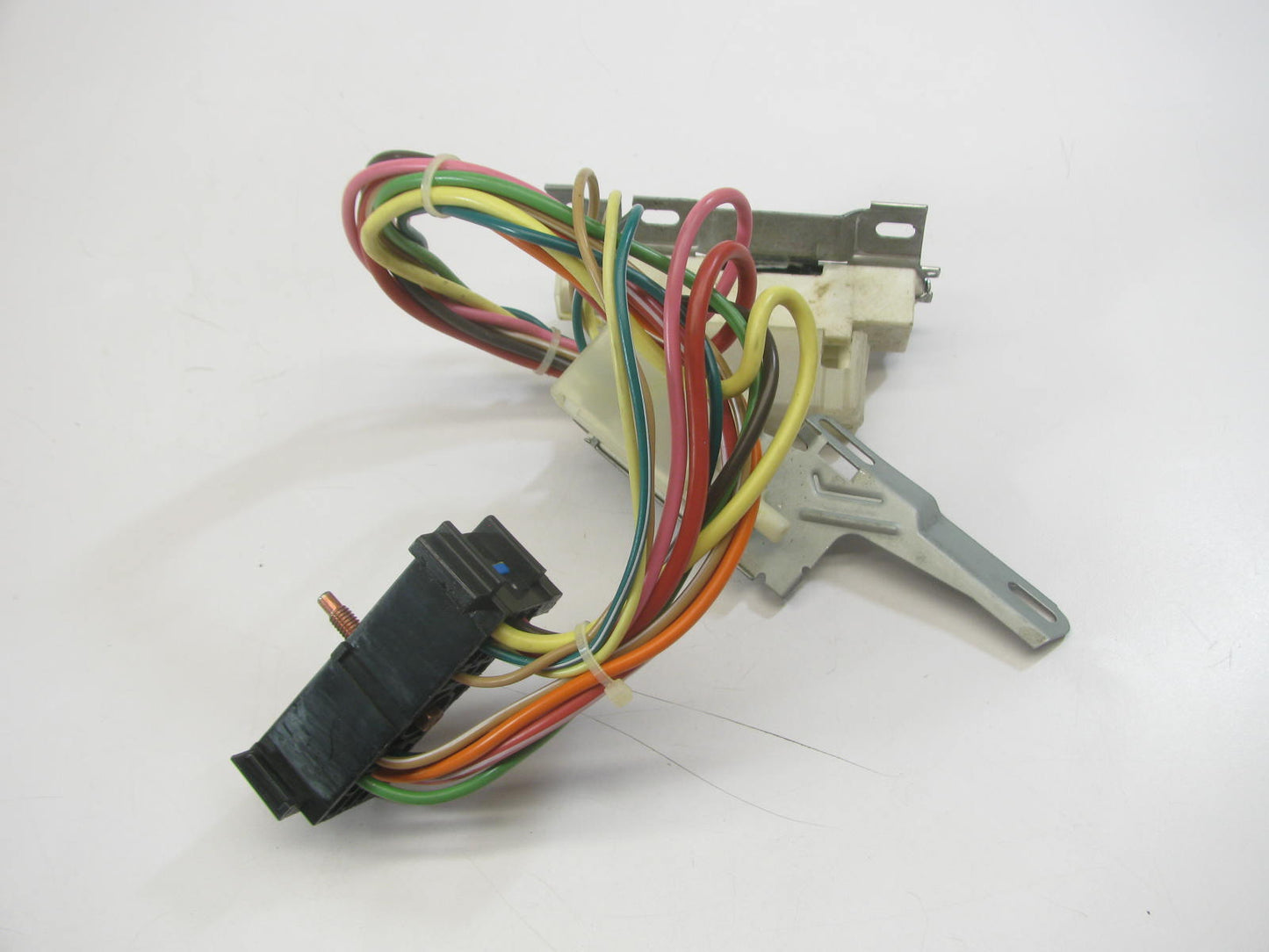 NEW - OUT OF BOX US256 Ignition Starter Switch - W/O Tilt Column