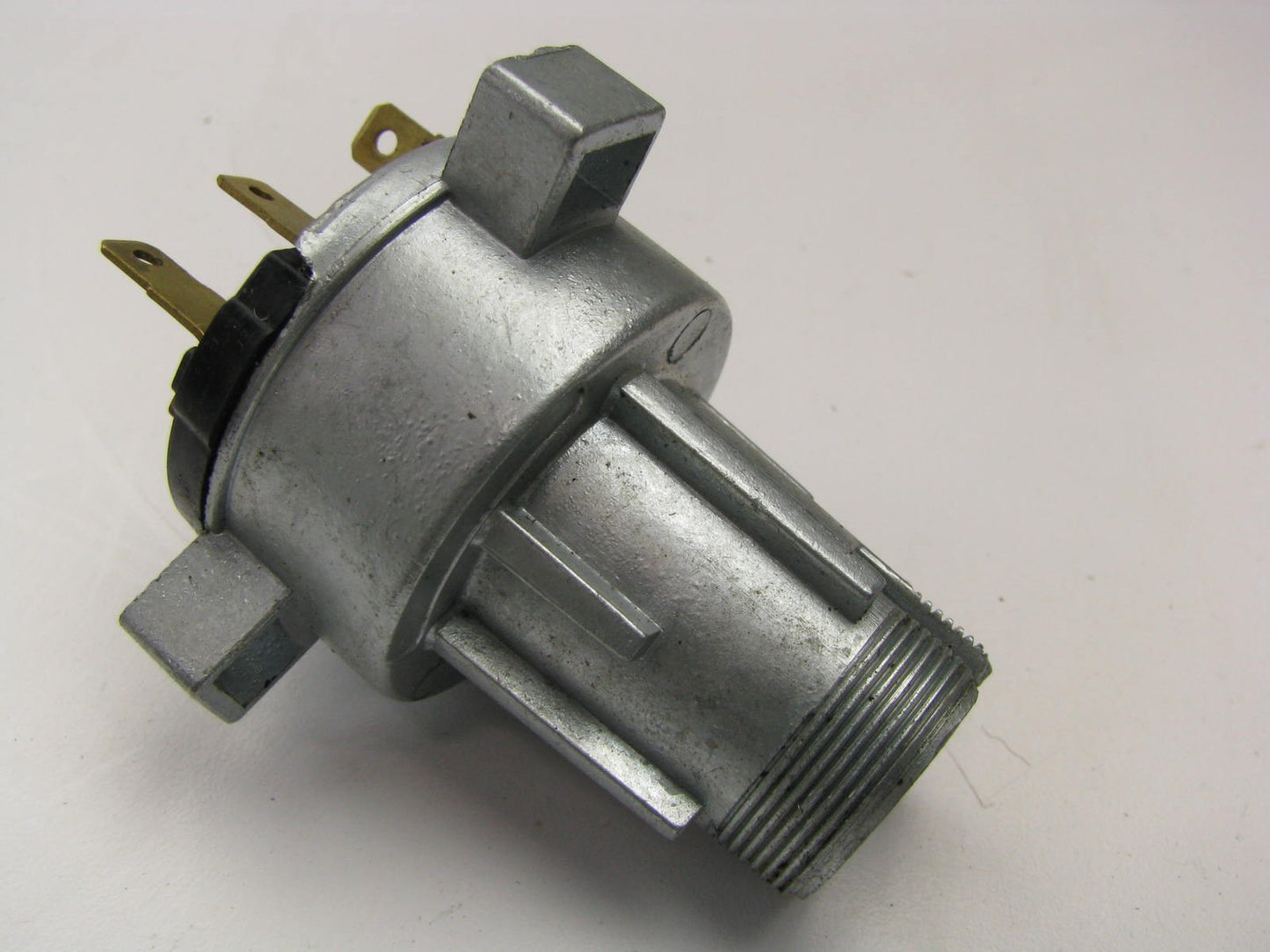 NEW - OUT OF BOX - US43 Ignition Switch