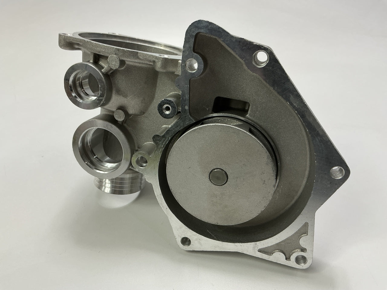 NEW - OUT OF BOX US Motor Works US9332 Water Pump For 1994-1995 BMW 840Ci