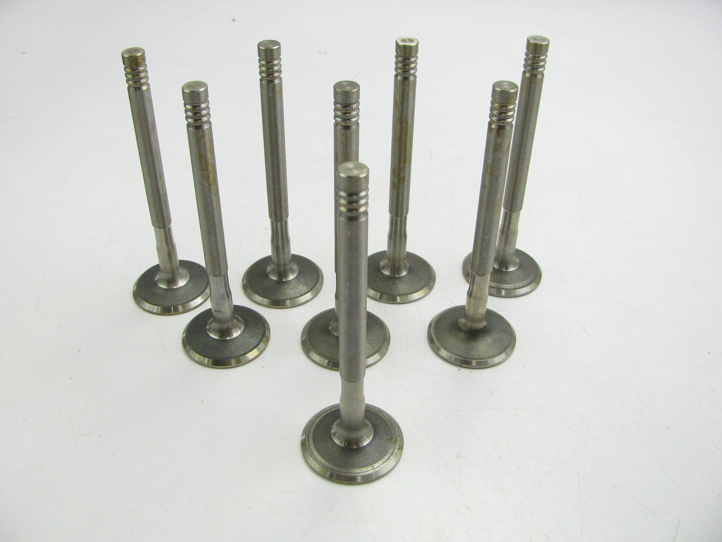 (8) NEW UNBOXED V1339 Engine Exhaust Valves For Chrysler 361 383 413 426 440-V8