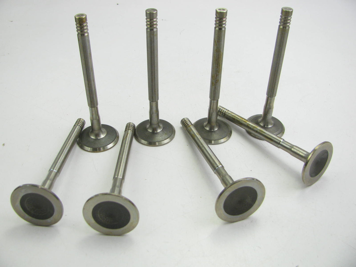 (8) NEW UNBOXED V1339 Engine Exhaust Valves For Chrysler 361 383 413 426 440-V8