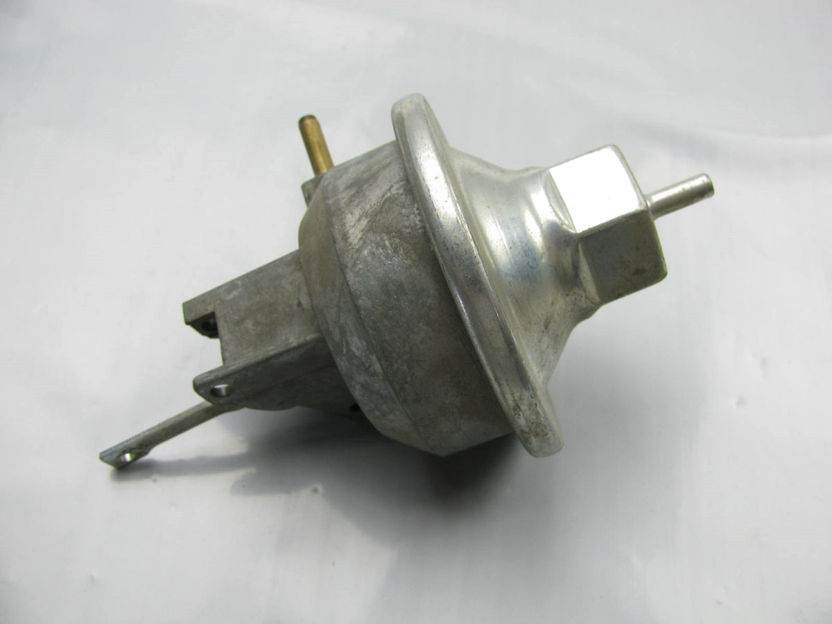 NEW - OUT OF BOX - Distributor Vacuum Advance Control V155 - C29 Casting ID