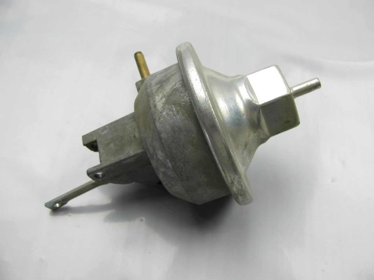 Distributor Vacuum Advance Control V155 - C29 Casting ID