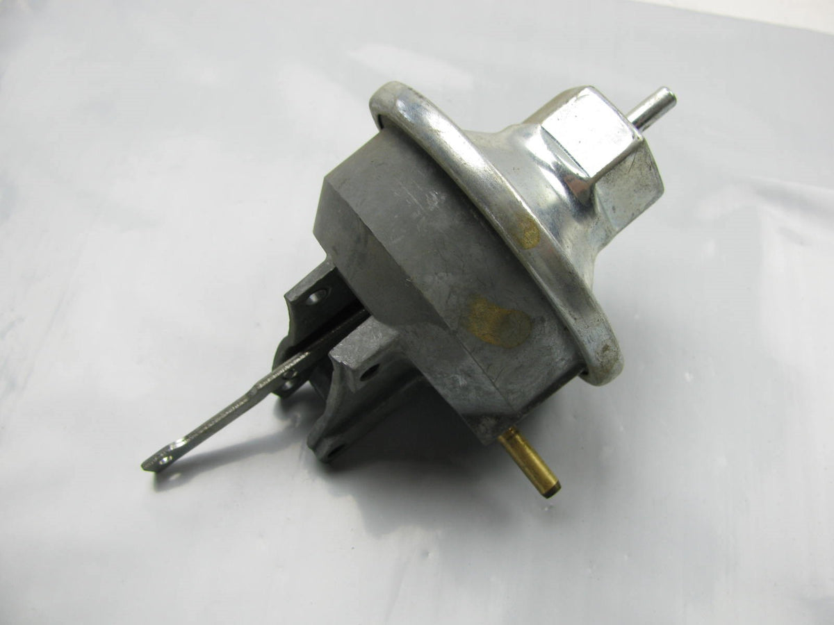 NEW - OUT OF BOX - Distributor Vacuum Advance Control V155 - C29 Casting ID