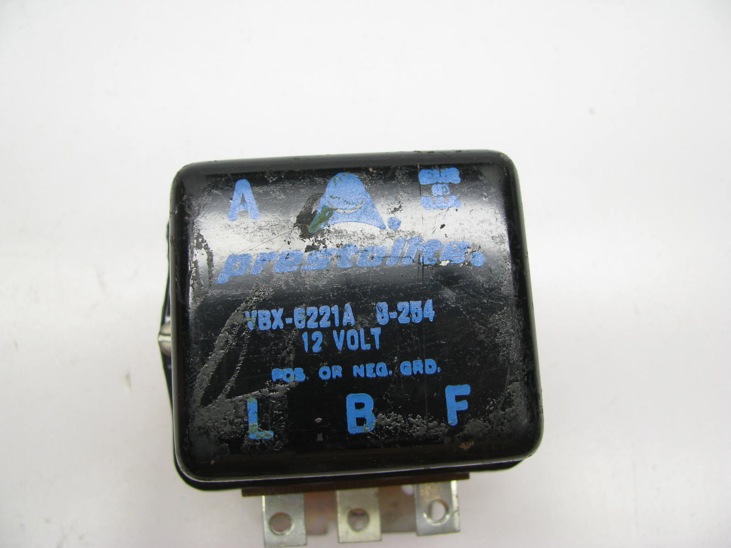 NEW - OUT OF BOX VBX-6221A Generator Voltage Regulator - VR215