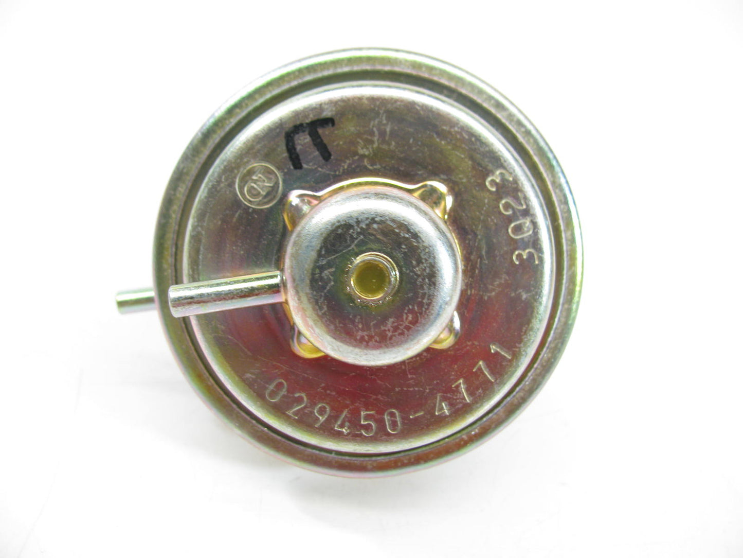 NEW - OUT OF BOX VC369 Distributor Vacuum Advance 1982 Toyota Corolla 1.8L-L4