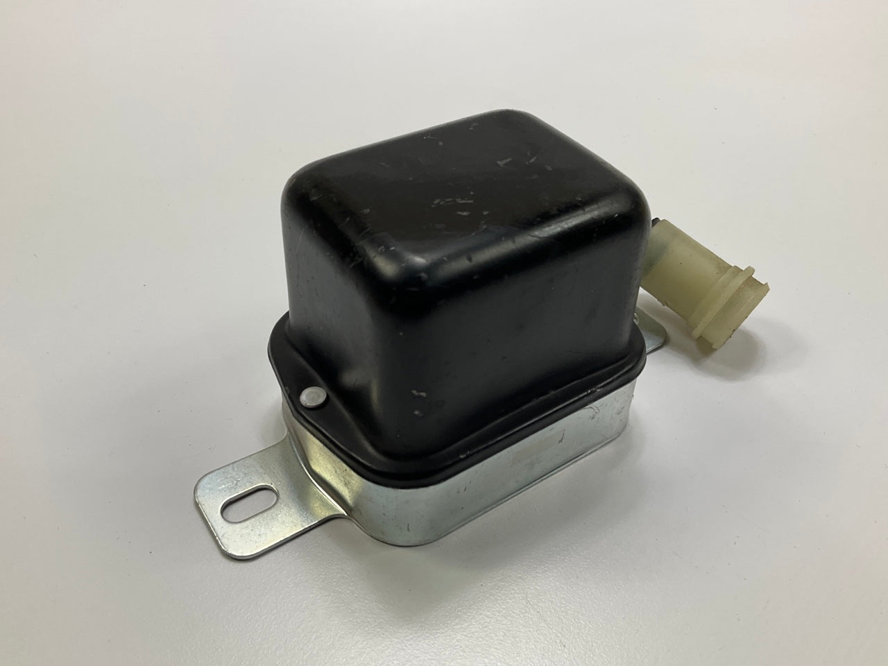 UNBOXED VR-737 Voltage Regulator For 1975-1977 Datsun 280z, 620 1977-1978 B210