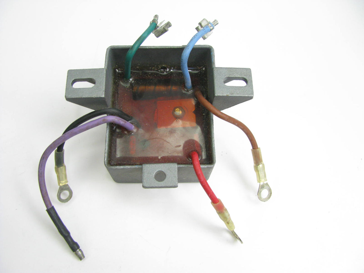 NEW - OUT OF BOX STANDARD VR445 Voltage Regulator - 6 Terminal 12V D5JL-10316-A
