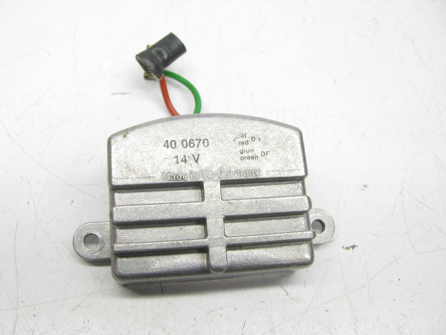 NEW - UNBOXED VRV-106 Voltage Regulator For 1973-1987 VW- Audi