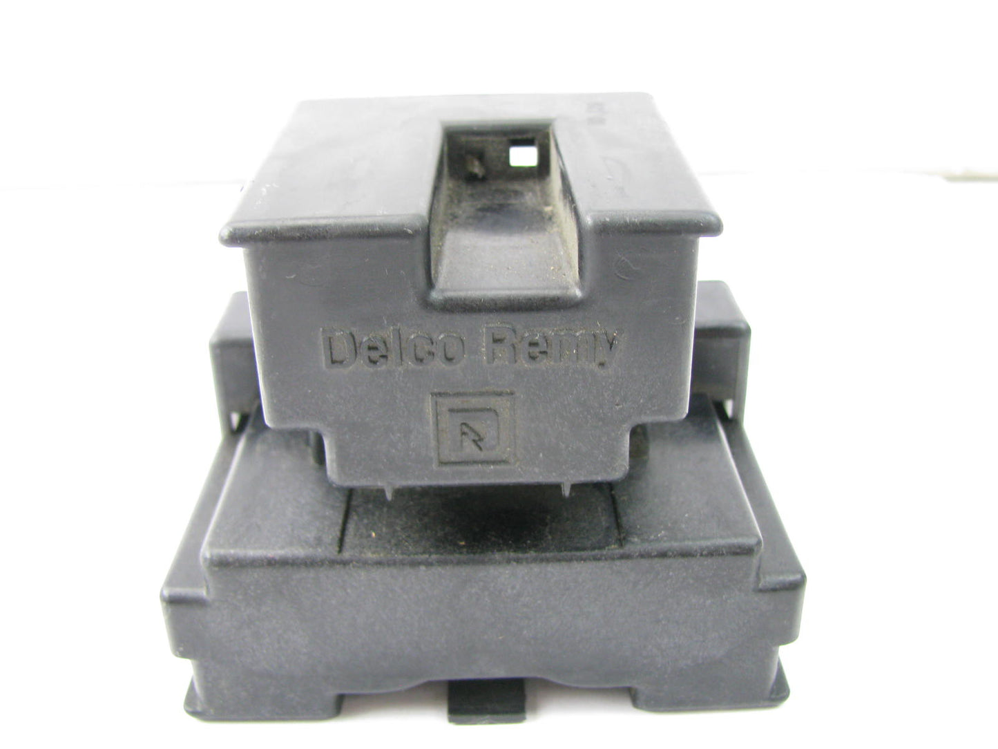 NEW - OUT OF BOX DELCO REMY VS-24 EGR Vacuum Control Switch Solenoid - 1997126