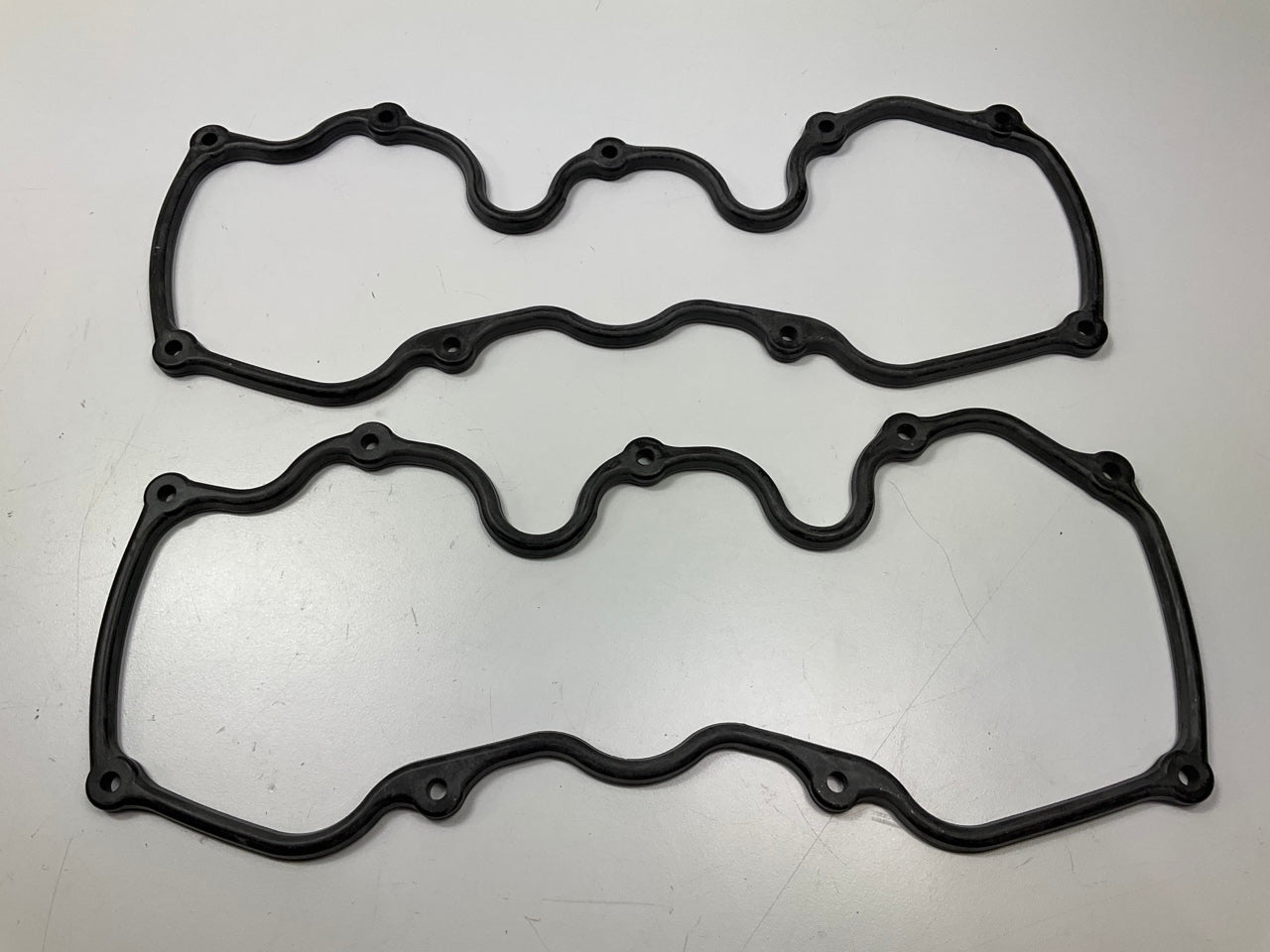 NEW UNBOXED OEM For Nissan 132707B000 Valve Cover Gasket Set VS50251R
