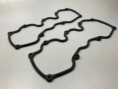 NEW UNBOXED OEM For Nissan 132707B000 Valve Cover Gasket Set VS50251R