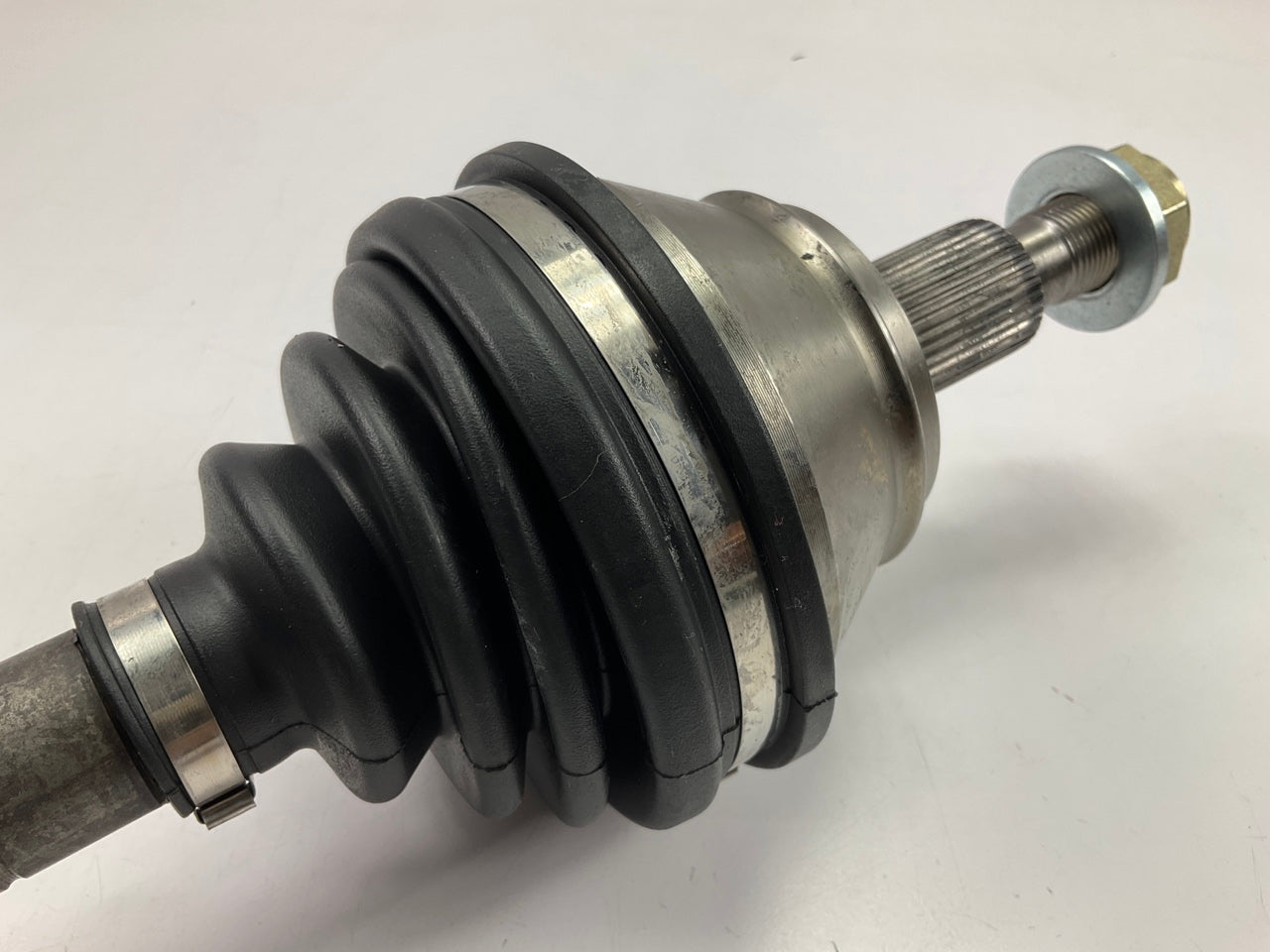 REMAN. VW-8-8613 Front Left CV Axle  2006-2010 Volkswagen Beetle 2.5L AUTO TRANS