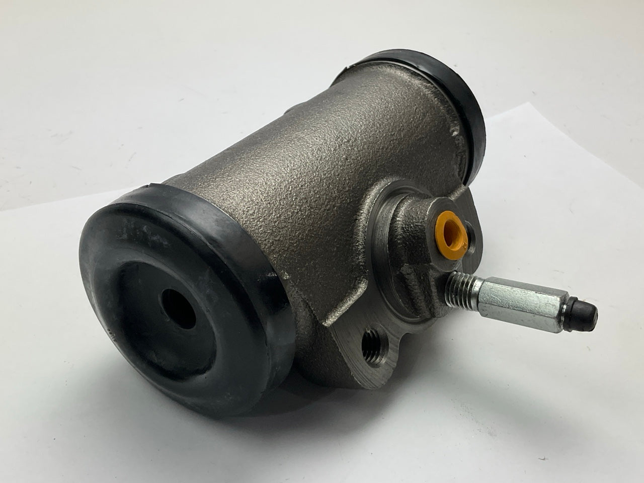 New Unboxed W123277 Front Left Drum Brake Wheel Cylinder For 1988-1995 Isuzu FTR