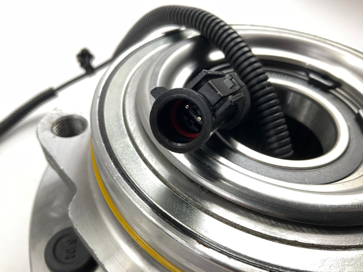 UNBOXED - WA515083 Front Wheel Bearing Hub 2005-10 F-450 F-550 - 4WD DUALLY