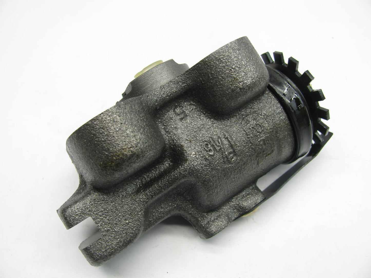 NEW - OUT OF BOX - Front Right Passengers Side Brake Wheel Cylinder WC370000