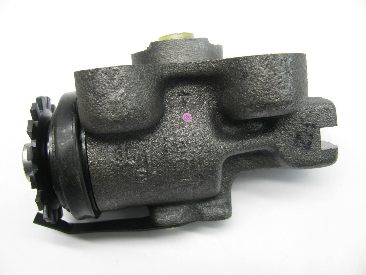 NEW OUT OF BOX WC370001 FRONT LEFT Drum Brake Wheel Cylinder 1991-1993 Isuzu NPR