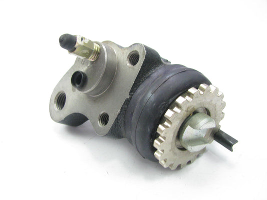 NEW - OUT OF BOX WC370018 Front Left Drum Brake Wheel Cylinder 1992-94 Isuzu FSR