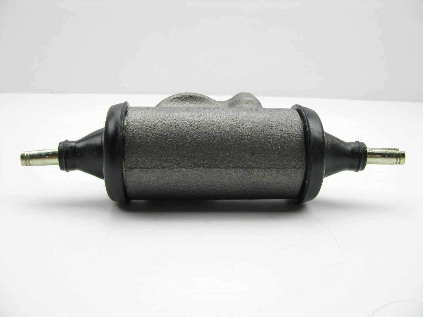 NEW - OUT OF BOX - WC54130 Drum Brake Wheel Cylinder