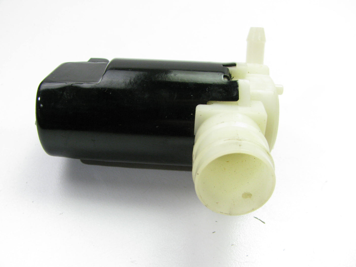 NEW - OUT OF BOX - MOTORCRAFT WG-31 Windshield Washer Pump