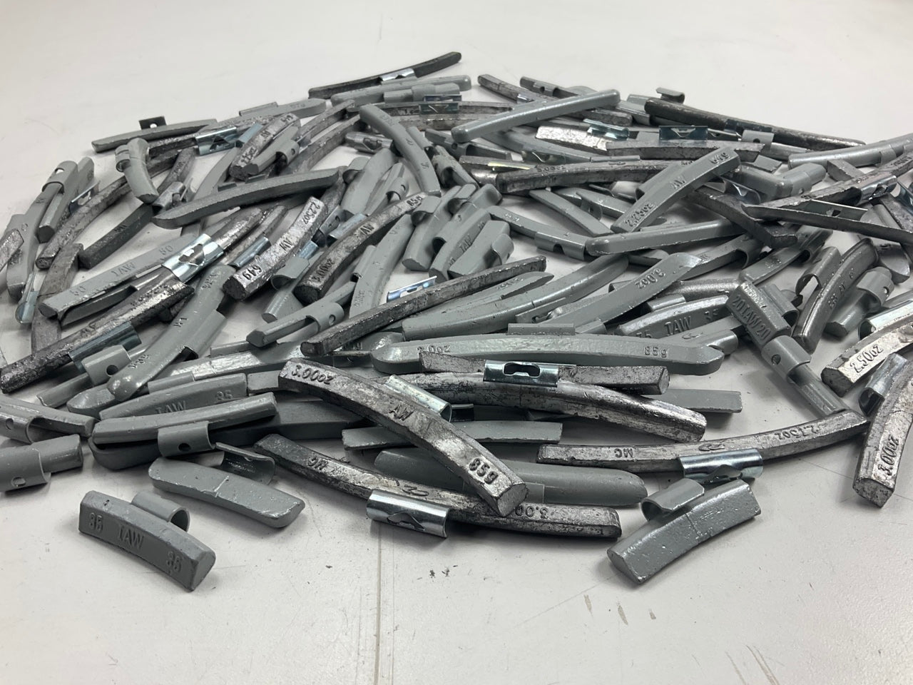 15 LBS - Mixed Lot Clip-On Wheel Balancing Weights, Assorted Sizes - UNUSED